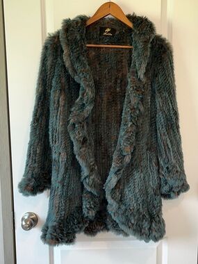 Rabbit Fur Betta Topper Jacket Size Medium  Ruffle Hem Western Glam Boho